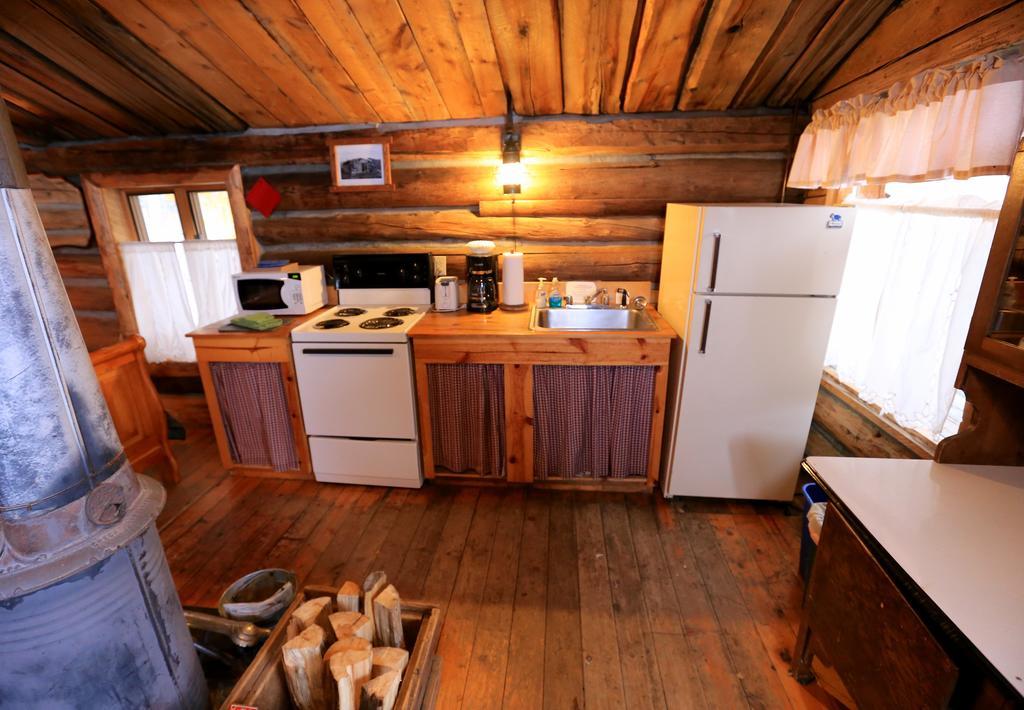 The Cabins At Historic Columbine Clark Экстерьер фото